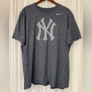 Nike Yankees T-shirt